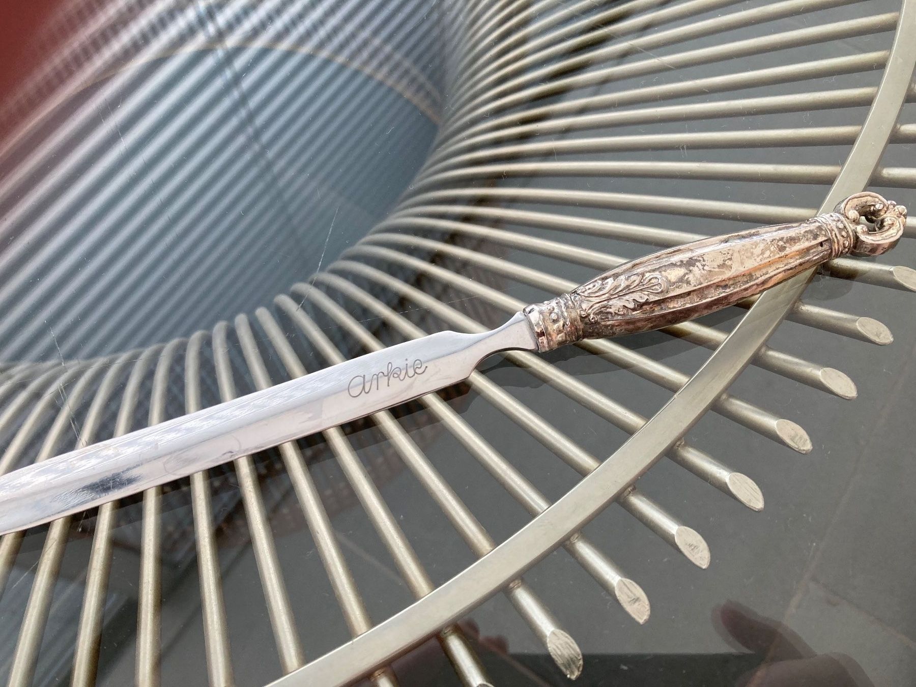 Autres fournitures de bureau: Antiker Brieföffner mit Gravur – D'occasion à Zürich par kostbares