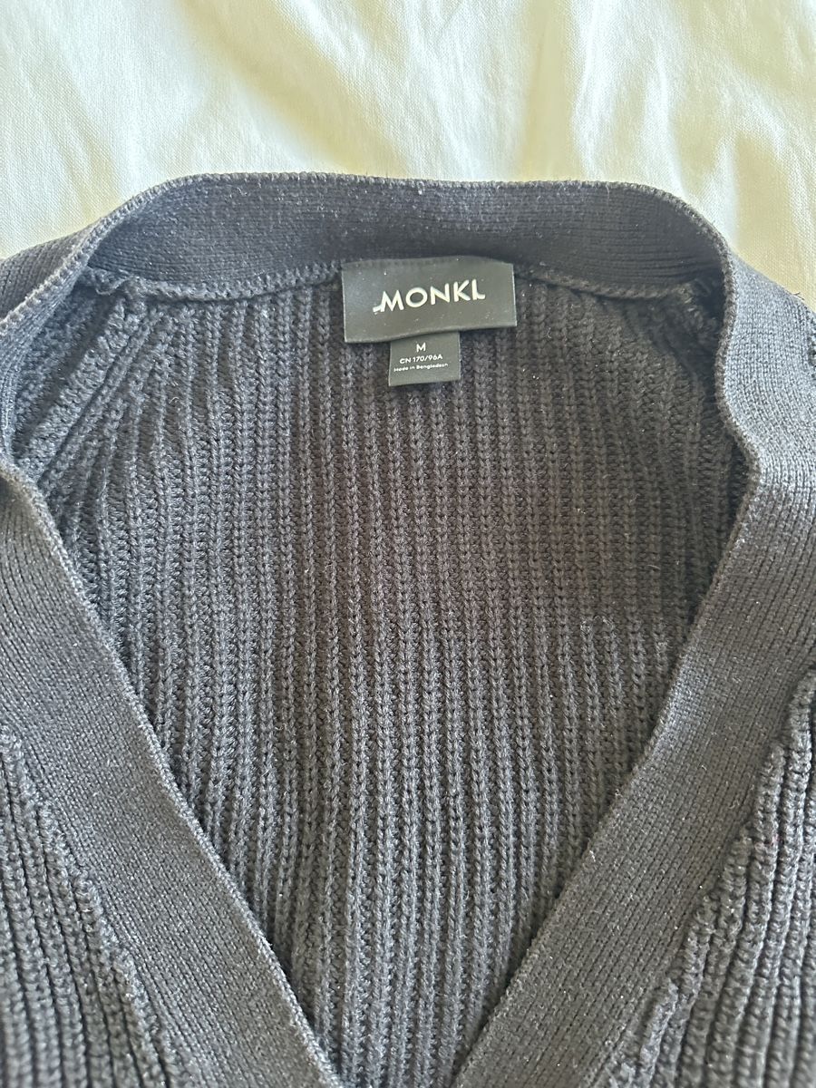 Monki Pulls & Sweat-shirts: Schwarzer Strick Cardigan – D'occasion à Zürich par Laui91 3