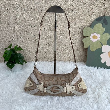 Guess Handtasche monogram braun beige 31x16cm guter Zustand