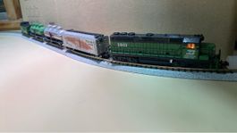 USA Burlington Northern Zug Spur N Neu