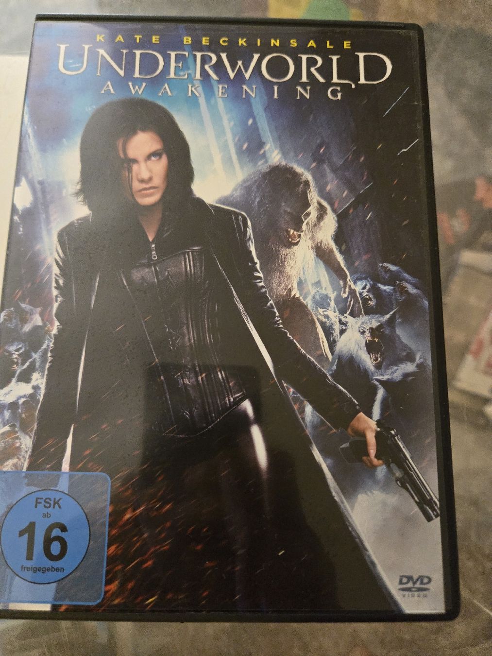 Tutti i DVDs: Underworld Awakening DVD – Usato da Bussigny venduto da Kfdlt
