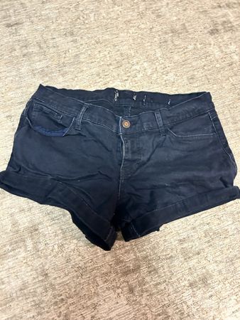 Short en jean Hollister bleu foncé  taille xs/s