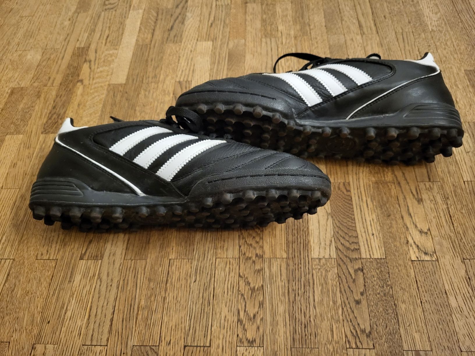 Adidas Herrenschuhe: Adidas Kaiser 5, Grösse 42 – Gebraucht aus Appenzell von Bloch 2