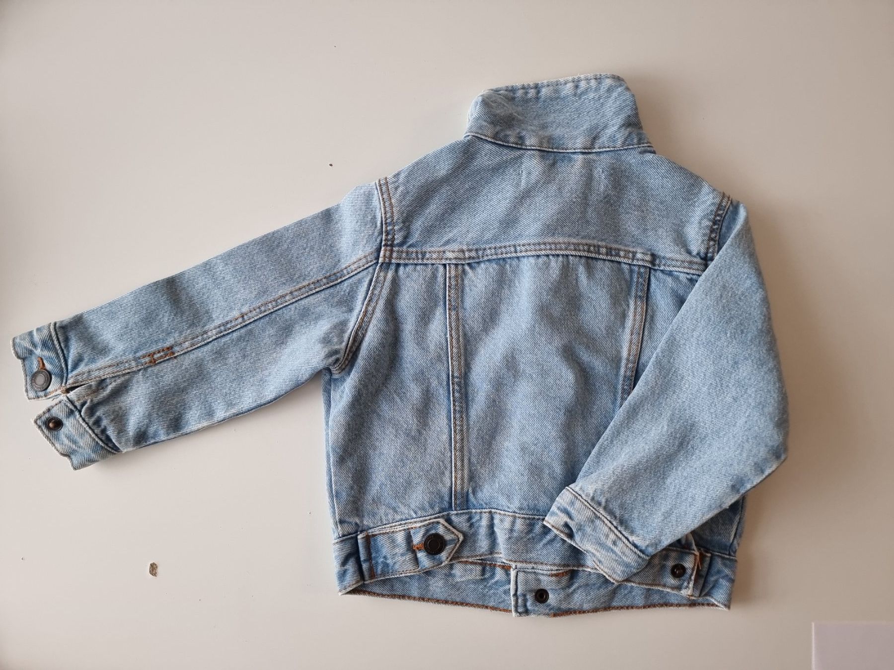 Zara Jacken & Mäntel: Zara Jeans Jacke Baby – Gebraucht aus Münchenstein von mt25 1