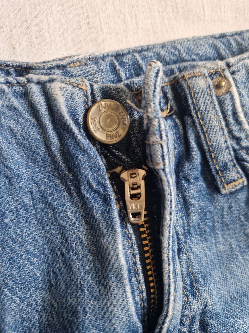 Zara Hosen: Zara Jeans Gr. 134, regulierbare Tabelle – Gebraucht aus Muri b. Bern von rol_xtf8 3