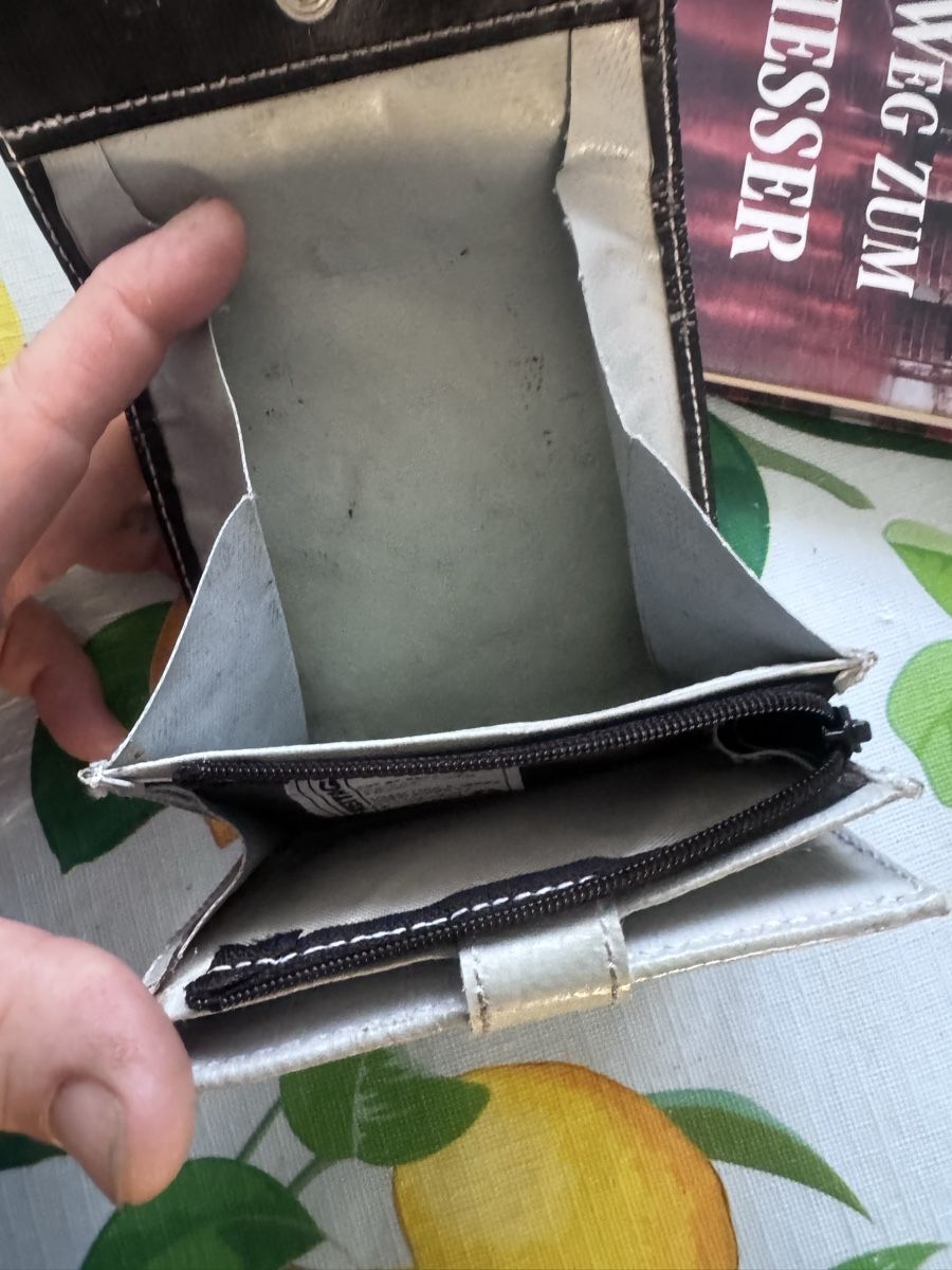 Freitag Brieftaschen: Freitag Geldbörse – Gebraucht aus Orpund von Rhodes0 8