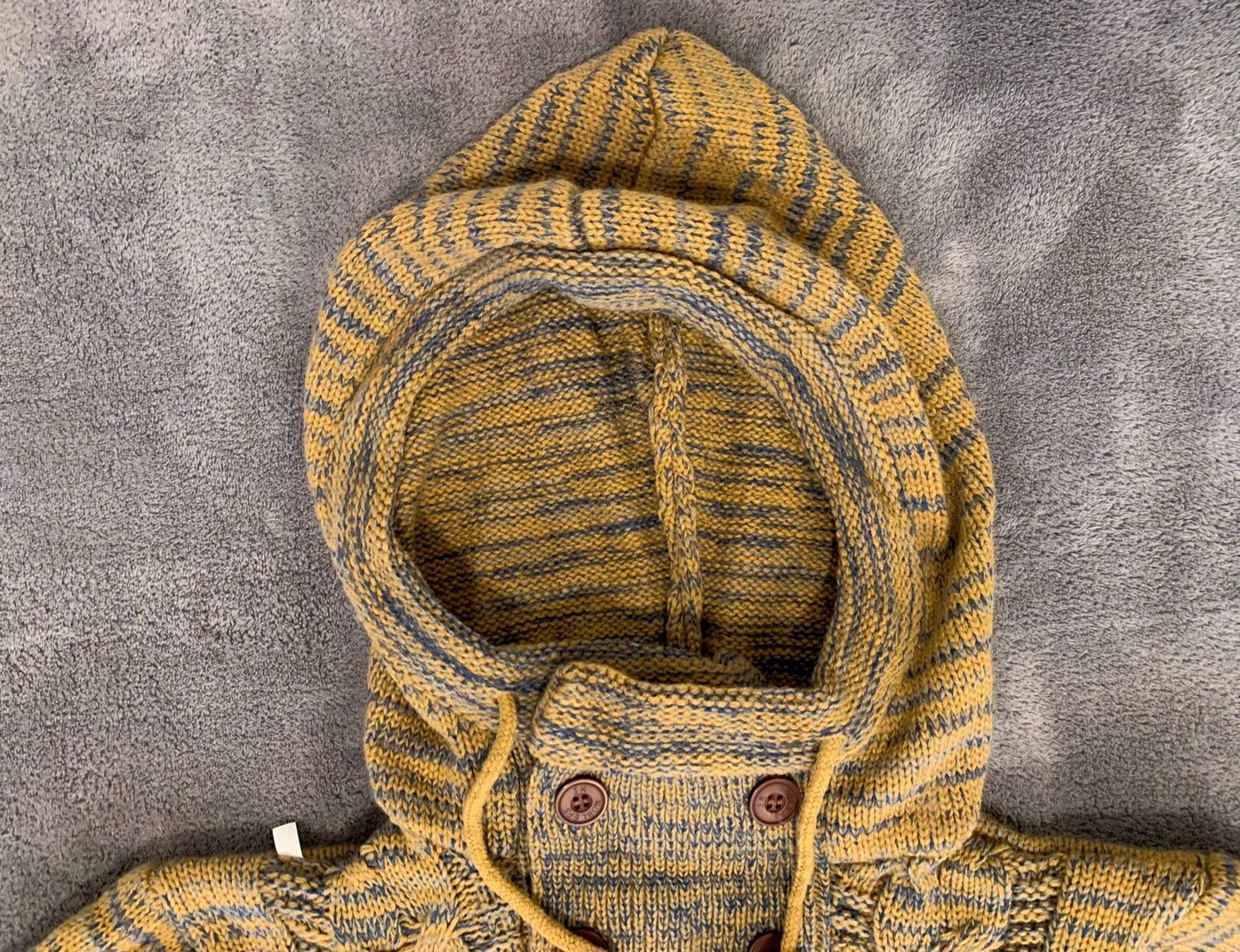 Maglioni & Felpe: Pullover Hoodie – Nuovo (secondo la descrizione) da Lodrino venduto da mediwell 1