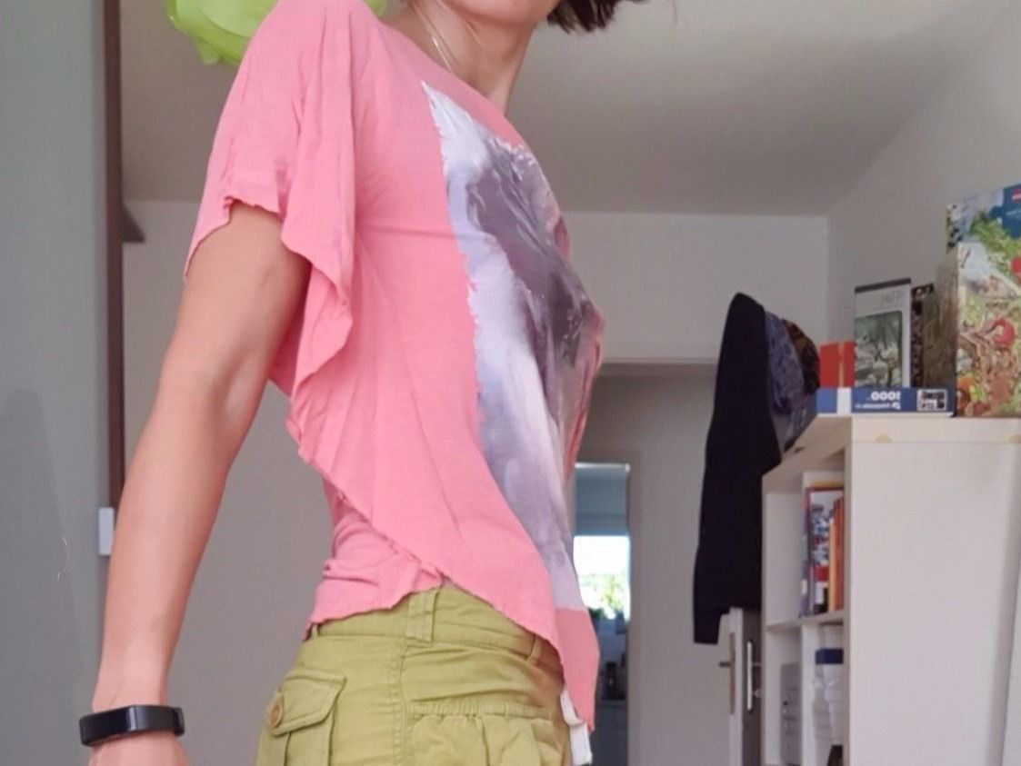 T-Shirts: T-Shirt pink mit Druck – Gebraucht aus Zollikerberg von Sell-Buy-it 1