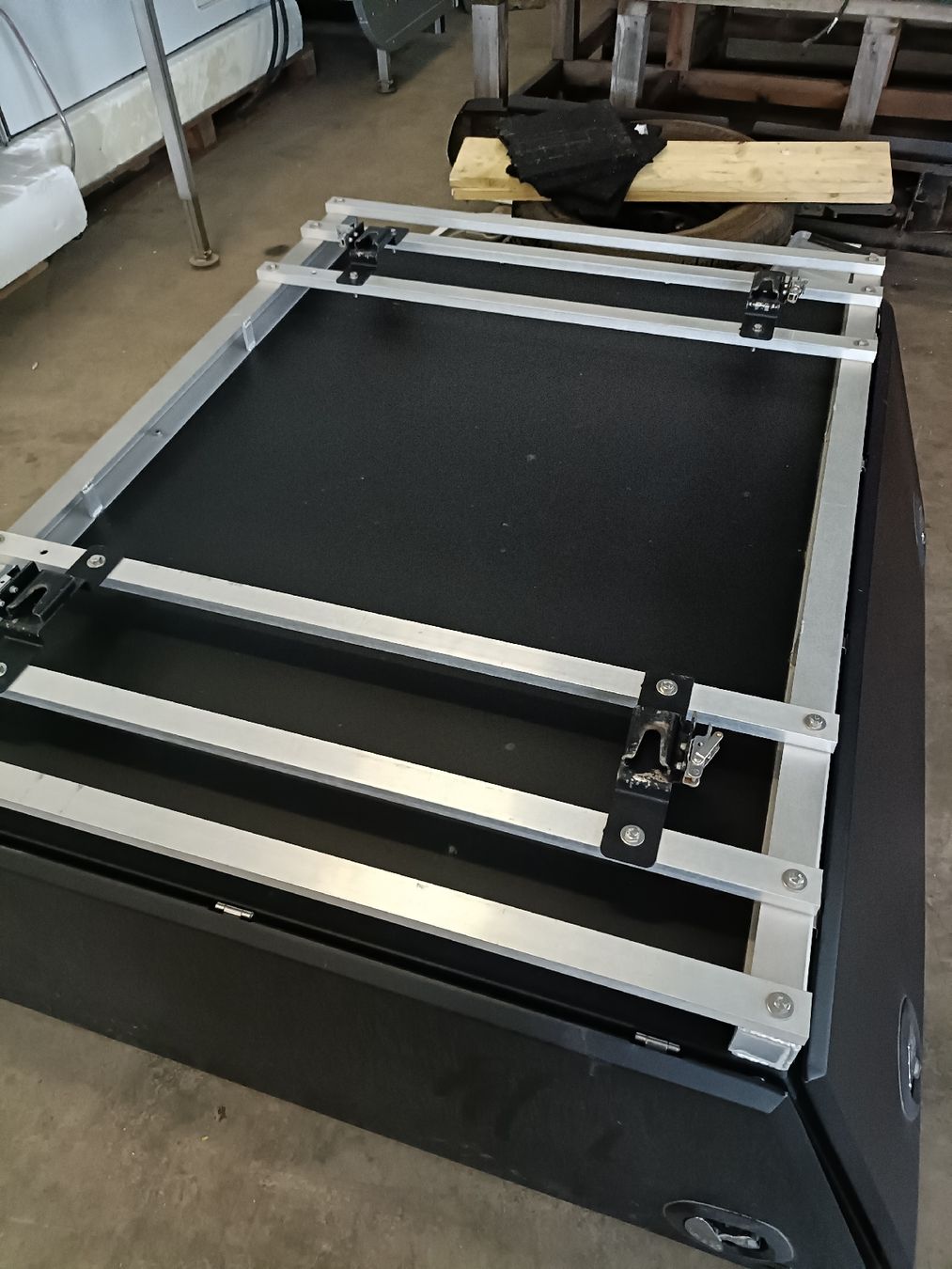 Ford Tutti i ricambio: rockalu hardtop – Usato da Arnegg venduto da icetec 4