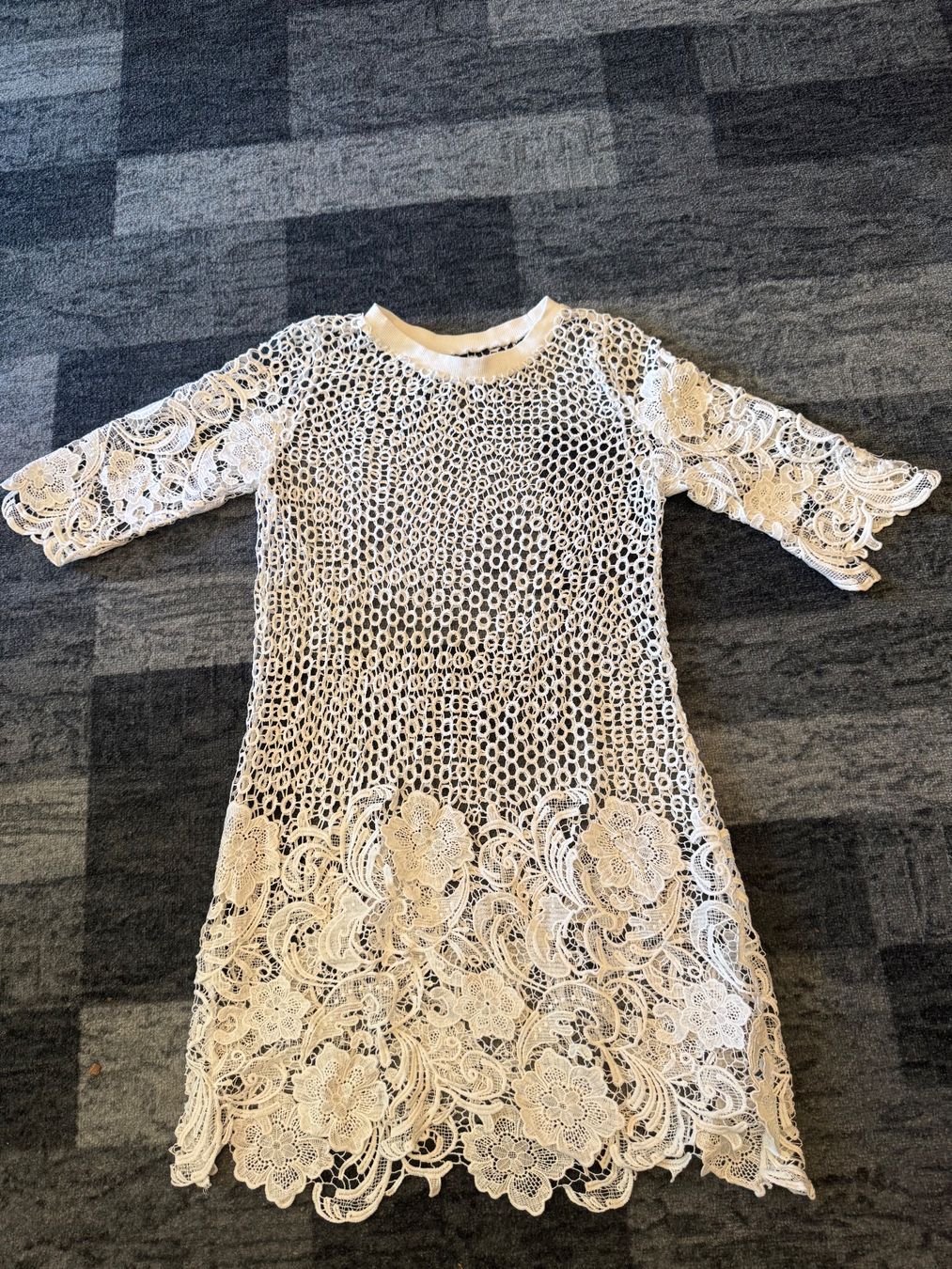 Vestiti: Kleid weiss Spitze Netzmuster Grösse M neuwertig – Usato da Frenkendorf venduto da Style365 6