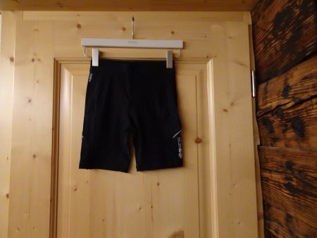 SKINS A200 Frauen kurze Compression Tight Gr. XS - 260390