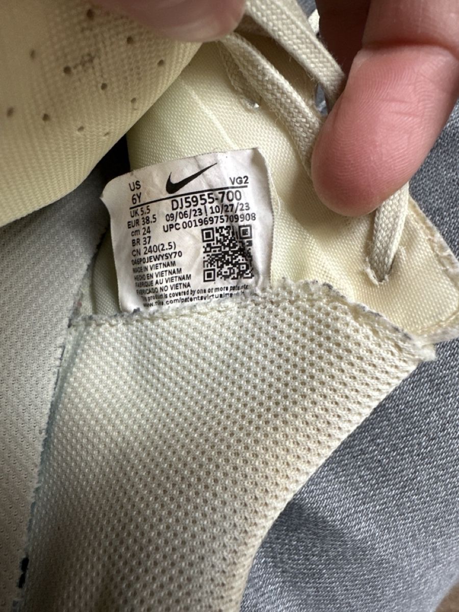 Scarpe da uomo: Nike Hallenschuhe Grösse 38.5 – Usato da Seon venduto da Melanie82 2