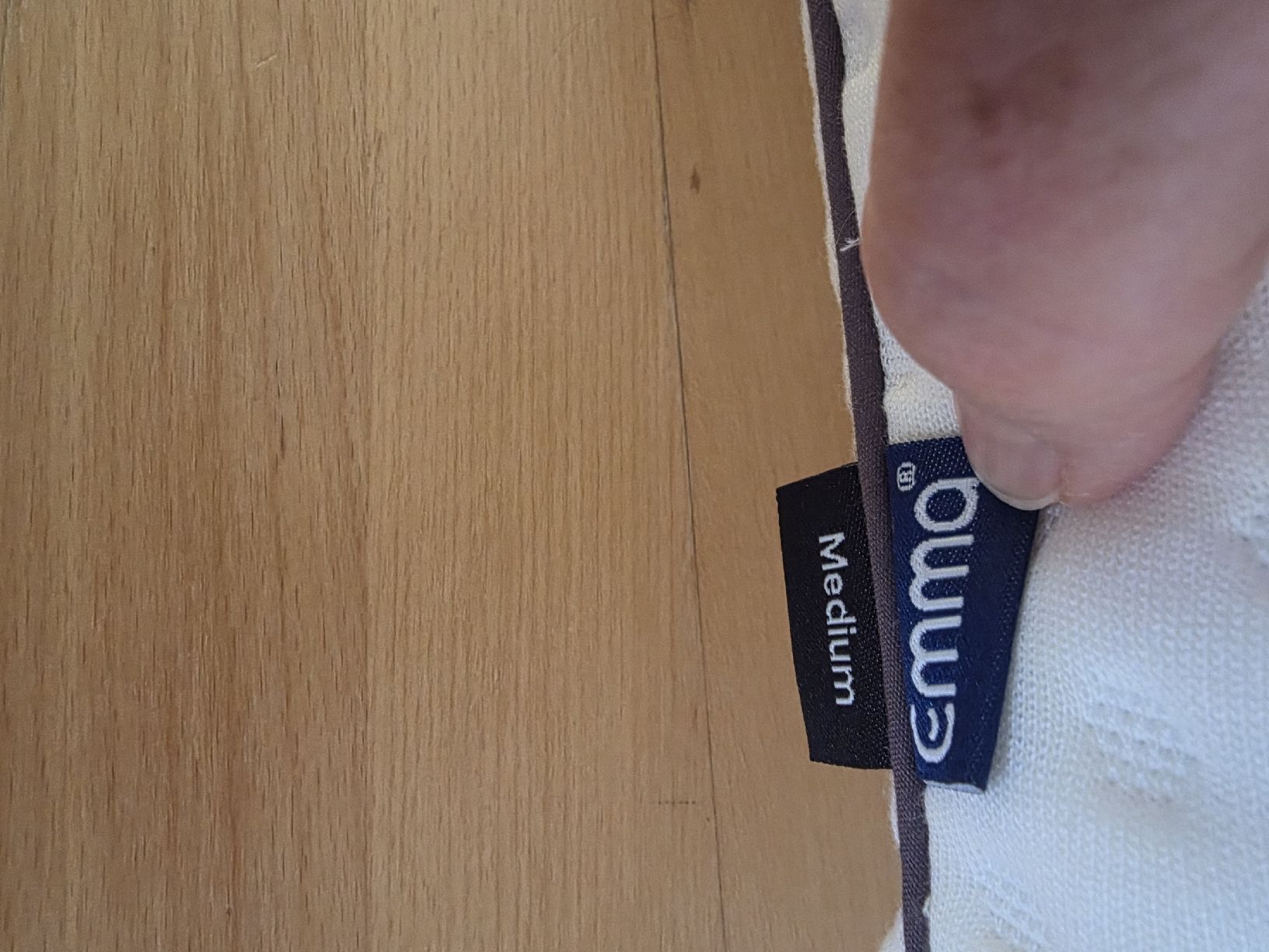 Emma Cuscini: Emma Memory Foam Pillow – Never Used – Nuovo (secondo la descrizione) da Savigny venduto da mar_pfd8 1