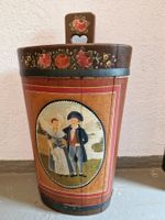 Schirmständer aus Holz, handbemalt.
