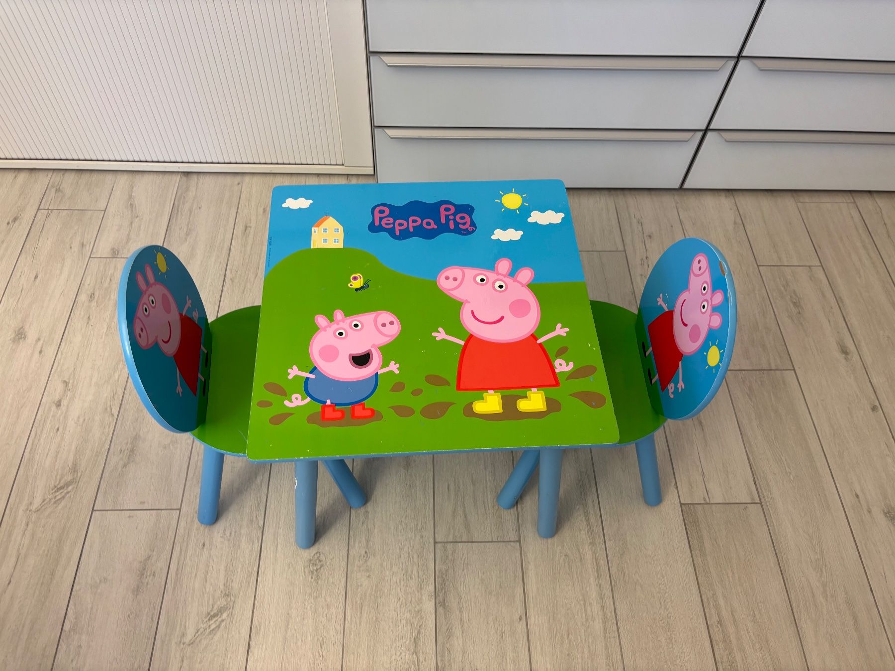 Set di tavolo e panche: Kindertisch mit 2 Stühlen - Peppa Wutz – Usato da Walenstadt venduto da Fcbayern7 3