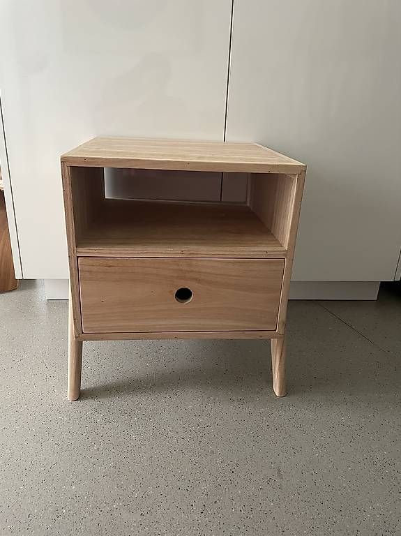 Nachttische: DETJER Nachttisch P.V.W. Holz Design – Gebraucht aus Zürich von ann_lv2n 1