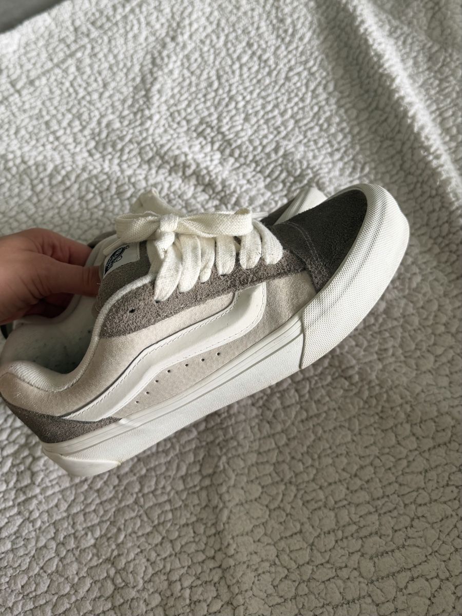 Vans Scarpe da uomo: Vans knu school taille 40 – Usato da Bulle venduto da DressingAns