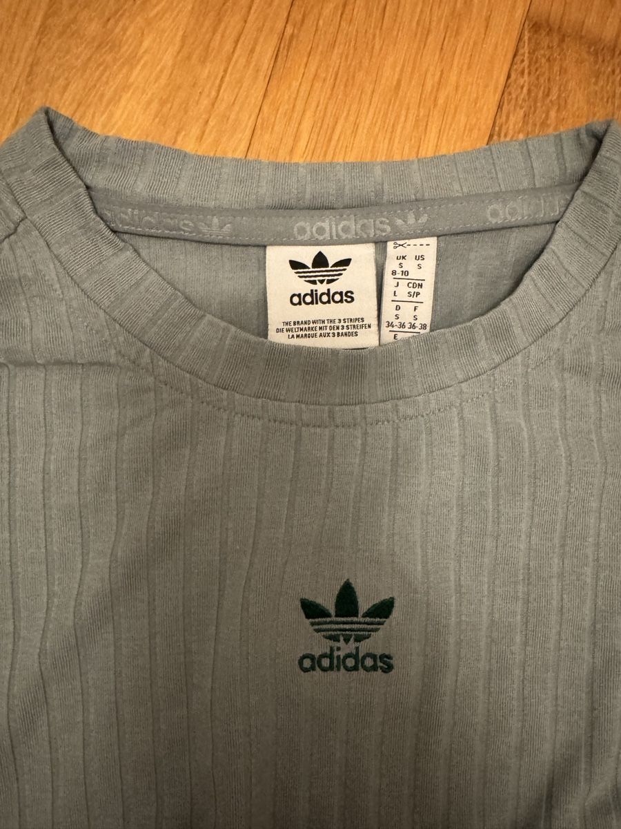 Adidas Pullover & Sweatshirts: Adidas Set  – Gebraucht aus Chur von snow_white_blue 1