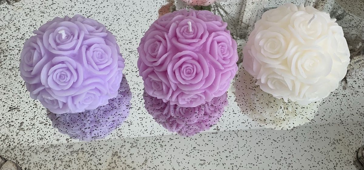 Candele: Rosenkerzen Hand gemacht im Set – Nuovo (secondo la descrizione) da Diepoldsau venduto da Luxusdeko