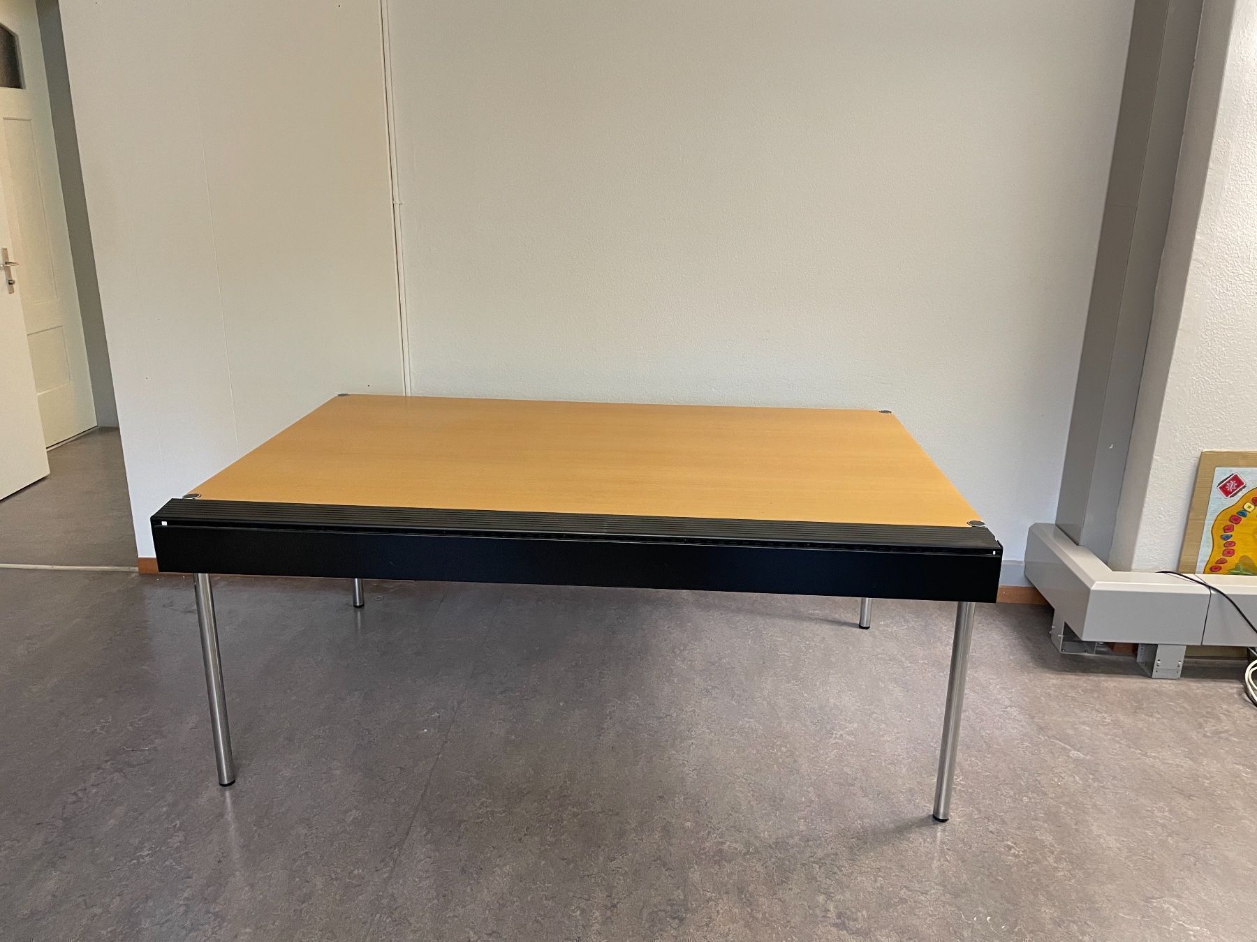 USM Scrivanie: USM Haller Tisch 175x100 Buche – Usato da Grenchen venduto da Design-Outlet 7