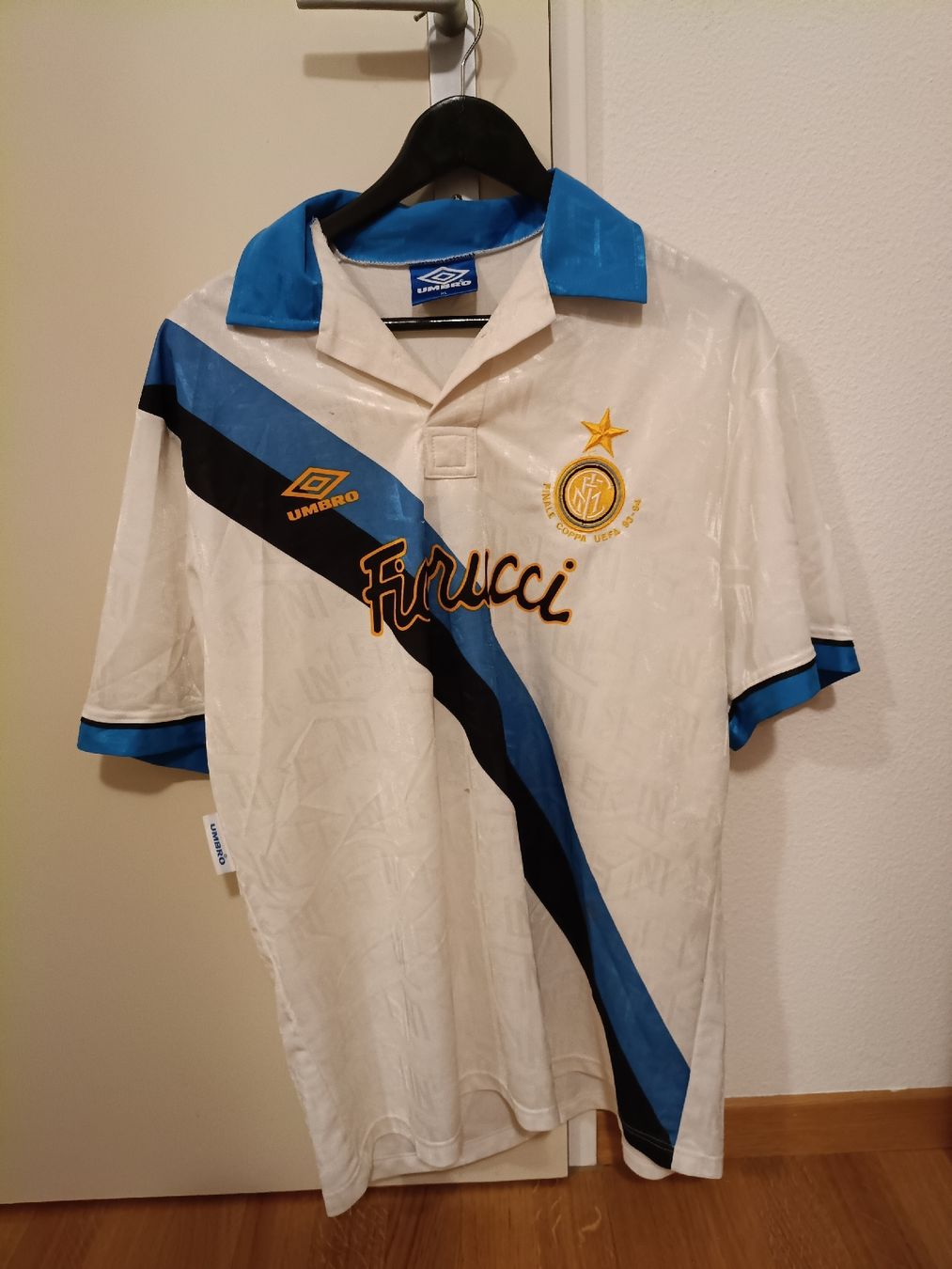 UEFA T-shirt: maglia Inter finale coppa Uefa 93 94 – Usato da Adlikon b.Regensdf venduto da Gui_z566 1