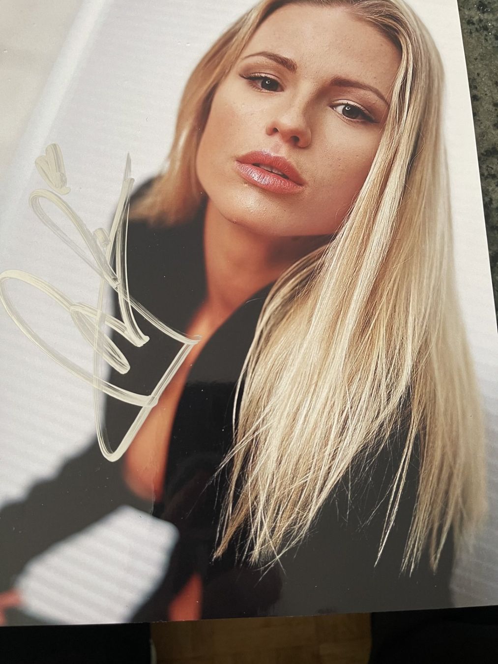 Autografi: Michelle Hunziker / TOP AUTOGRAMM – Usato da Egg b. Zürich venduto da Dbunny