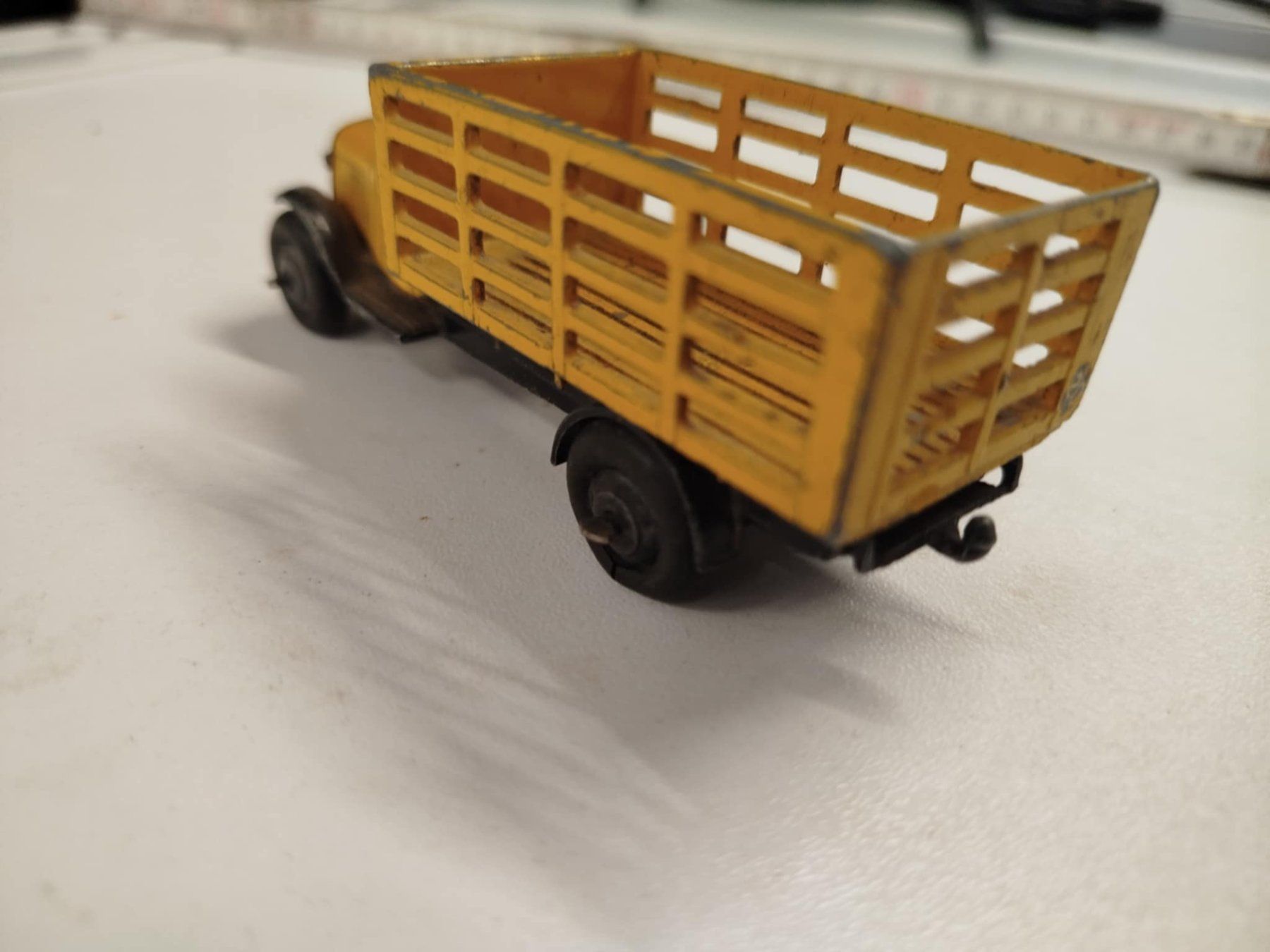 Dinky Toys Modellini d'auto: Dinky Toys (nr 11) – Usato da La Chaux-de-Fonds venduto da Emmaus2300CDF 4
