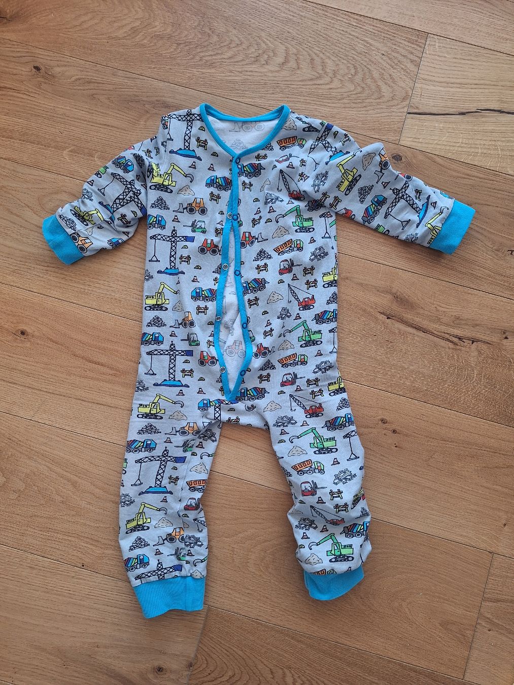 Pigiama & Simili: Pijama Bagger 86 selfmade – Usato da Zollikofen venduto da flora7