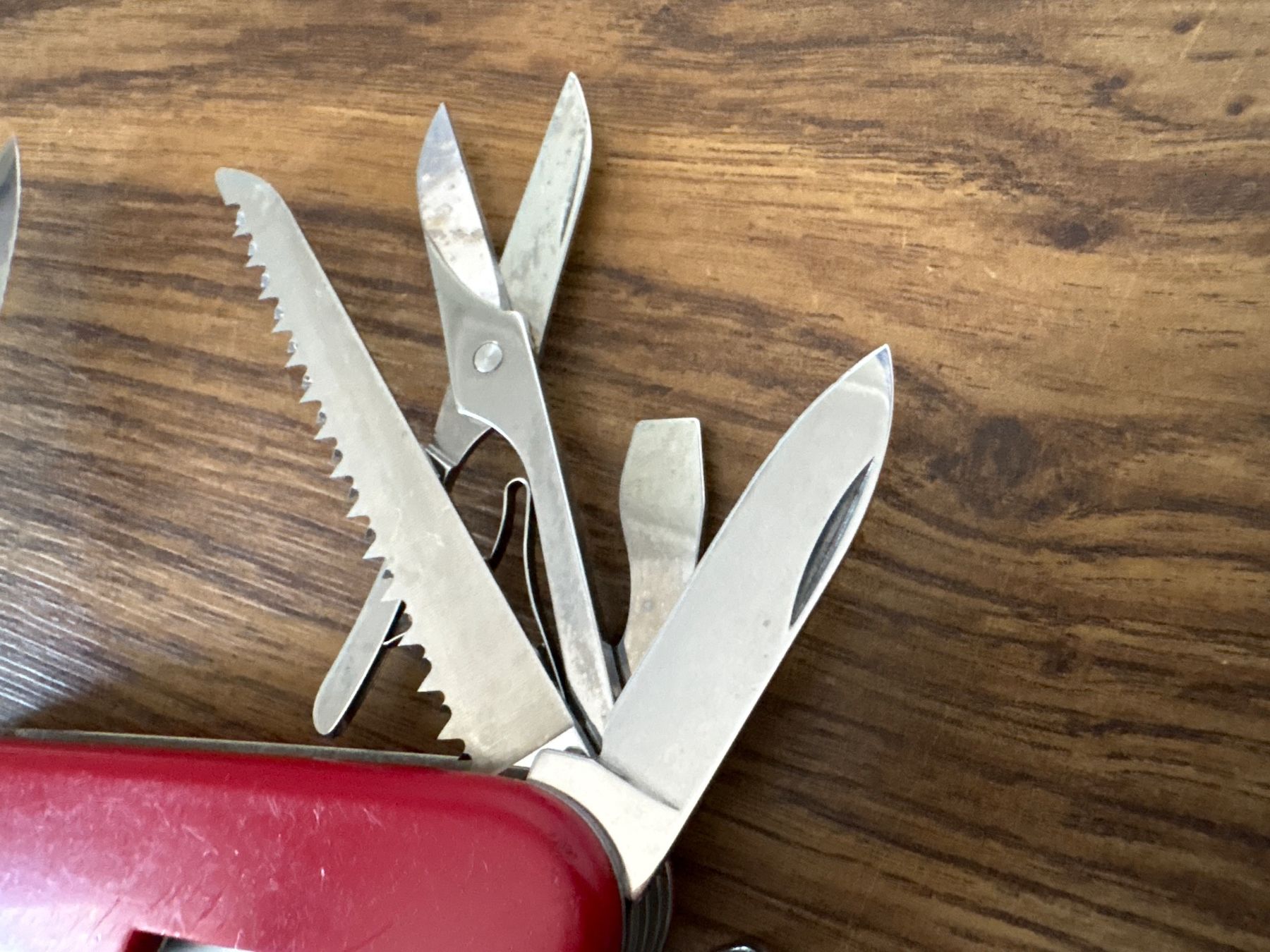 Victorinox Coltelli tascabile: VICTORINOX - Huntsman - Sackmesser – Usato da Andwil SG venduto da Rainboli 5