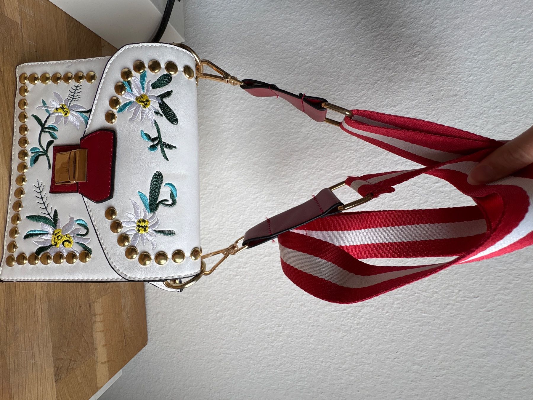 Borse: Bestickte Tasche - Super Zustand – Usato da Neuenhof venduto da pfiffoltra 4