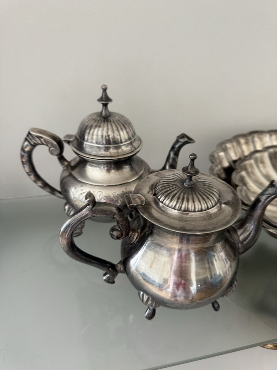 Servierplatten: Silver Plated Teapots and Shell Dish Set – Gebraucht aus Thalwil von 0041angel 1