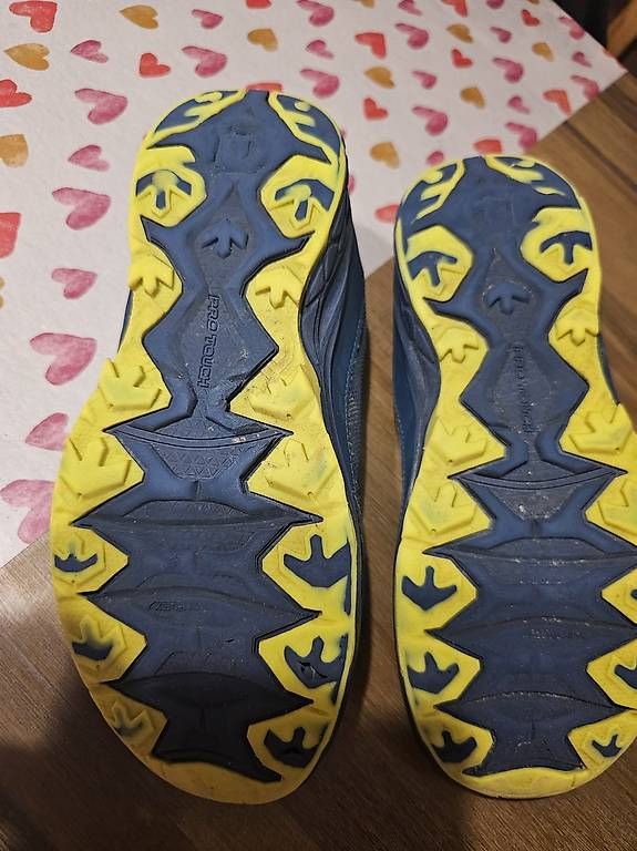 Scarpe da uomo: Pro Touch Sneakers Trekking Schuhe Gr. 39 – Usato da Gamprin venduto da man_j9fr 1