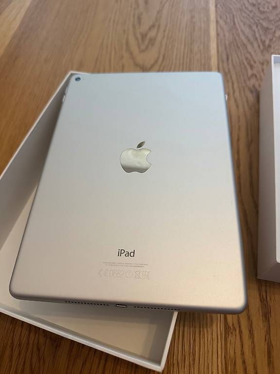 Apple Tablet PC: Ipad Air 2. Gen 2014 Silver – Gebraucht aus Henggart von Adi_jr7t 2