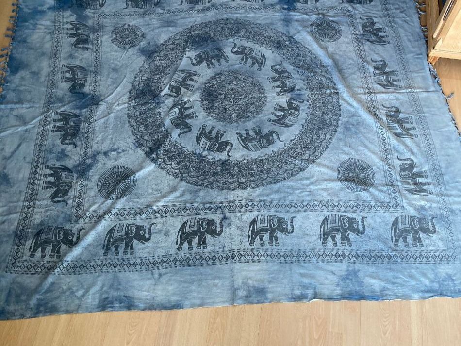 Coperte: Tuch, Plaid, Decke – Usato da Grosshöchstetten venduto da laterne2017