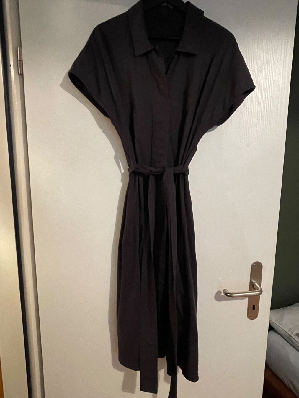 Cos Vestiti: Kleid von COS dunkelgrau – Usato da Bonstetten venduto da Pina15 1