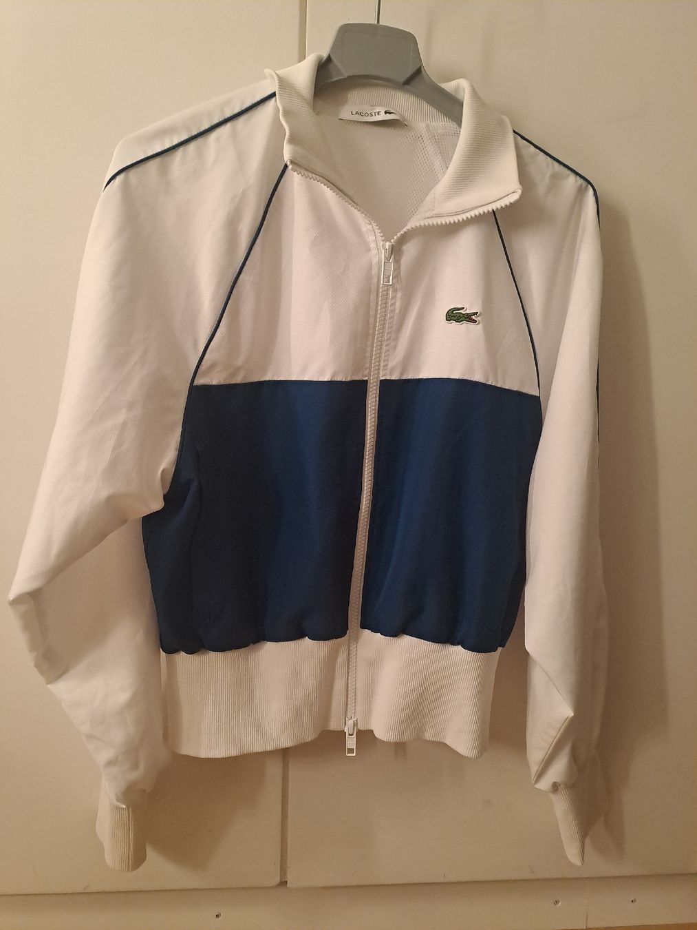 Lacoste Jacken: Lacoste Jacke gr.34 – Gebraucht aus Matzingen von Aurinko 3