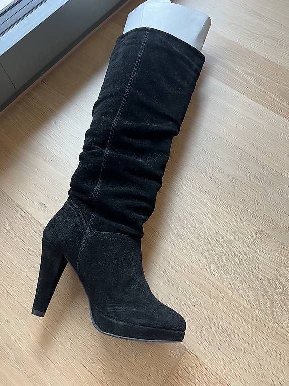Scarpe da donna: Stiefel schwarz – Usato da Dübendorf venduto da fadrinli 4
