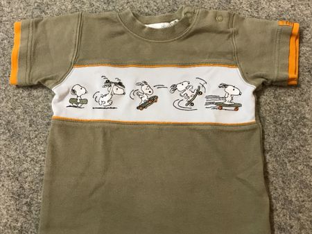 Snoopy T-Shirt Gr. 80, süsses gesticktes Motiv