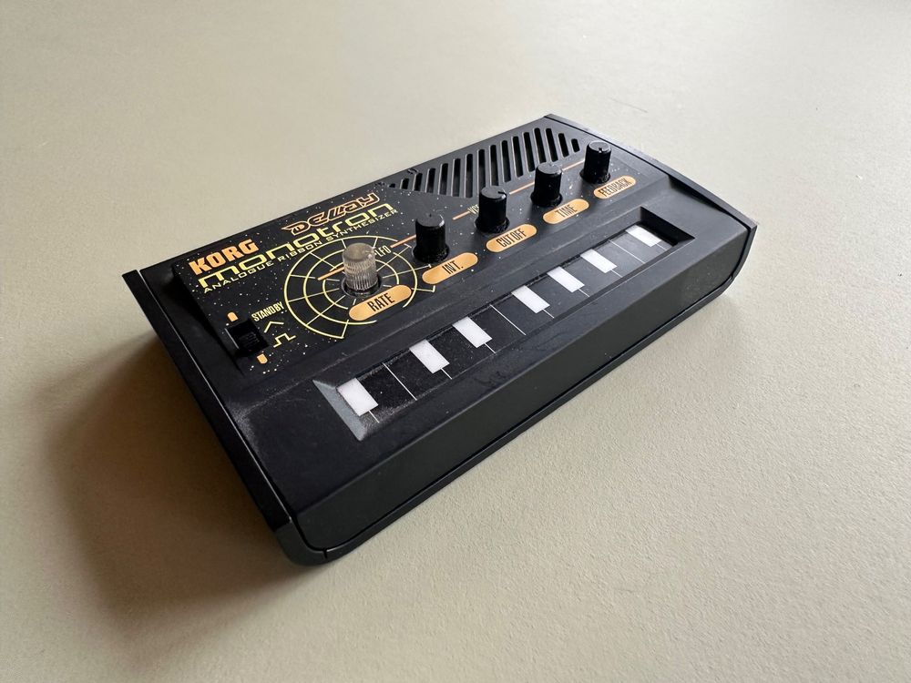 Korg Monotron Delay Analogue Ribbon Synthesizer (Gebraucht) in Remigen ...