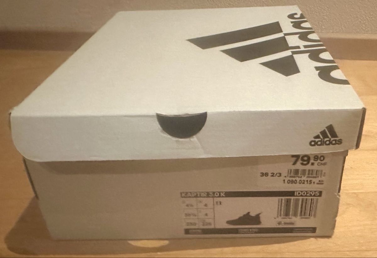 Scarpe da uomo: Adidas Schuhe Gr. 36 2/3 – Usato da Oensingen venduto da dorian07 7