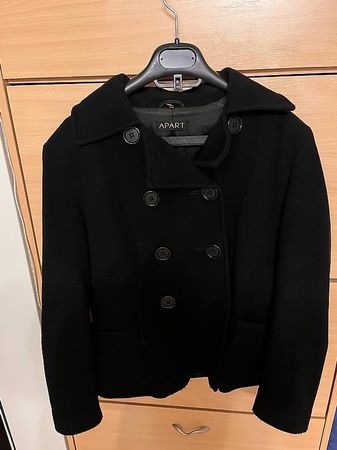 Cappotto invernale corto nero