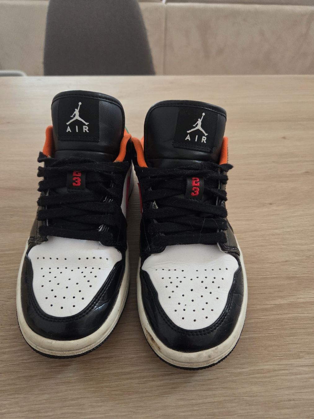 Jordan Scarpe da uomo: Nike air Jordan  – Usato da Tramelan venduto da mic_5lzm 3