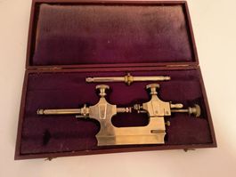 Uhrmacher Tour a Pivoter Zapfenrollierstuhl im Etui s. Fotos