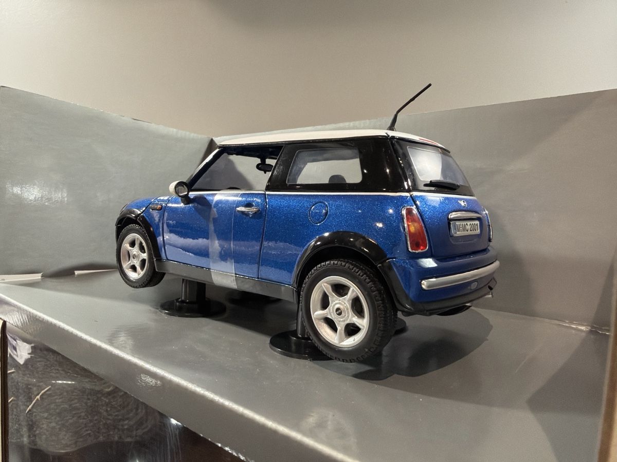 Modellautos: Mini Cooper S - 1/18 - Mondo Motors – Neu (gemäss Beschreibung) aus Wolfwil von Rolex1 2