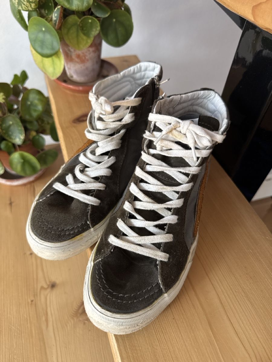 Scarpe da uomo: Baskets Golden Goose slide – Usato da Buttes venduto da Dayos