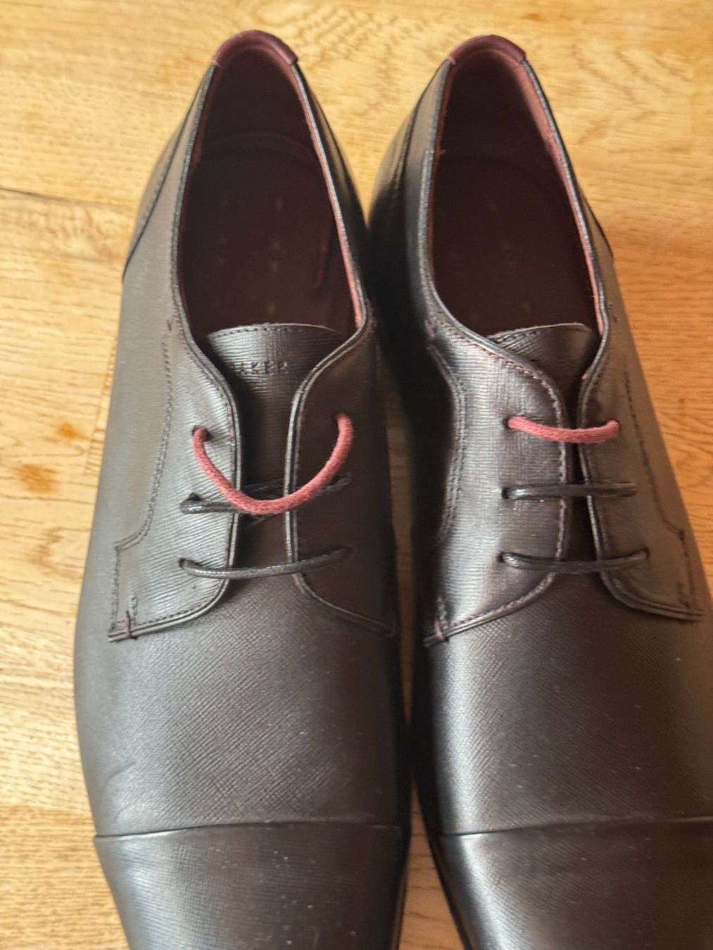 Ted Baker Scarpe da uomo: Brand New Ted Baker Shoes – Nuovo (secondo la descrizione) da Grund b. Gstaad venduto da ReLuxe 5