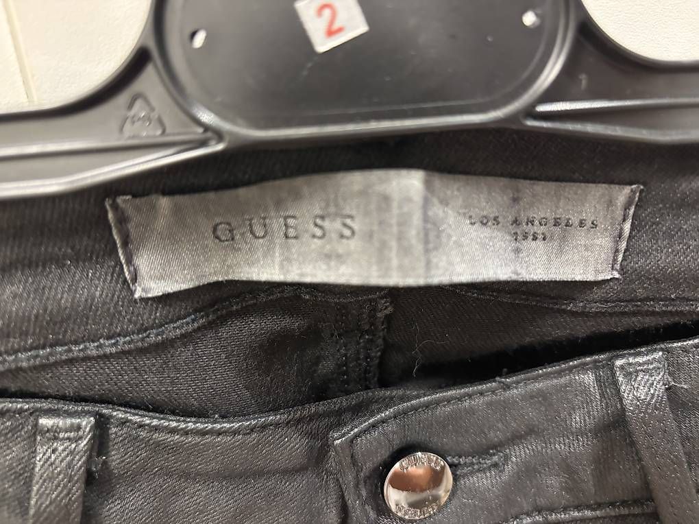 Jeans: Jeans Guess  – Usato da Soazza venduto da afa_r6cx 3