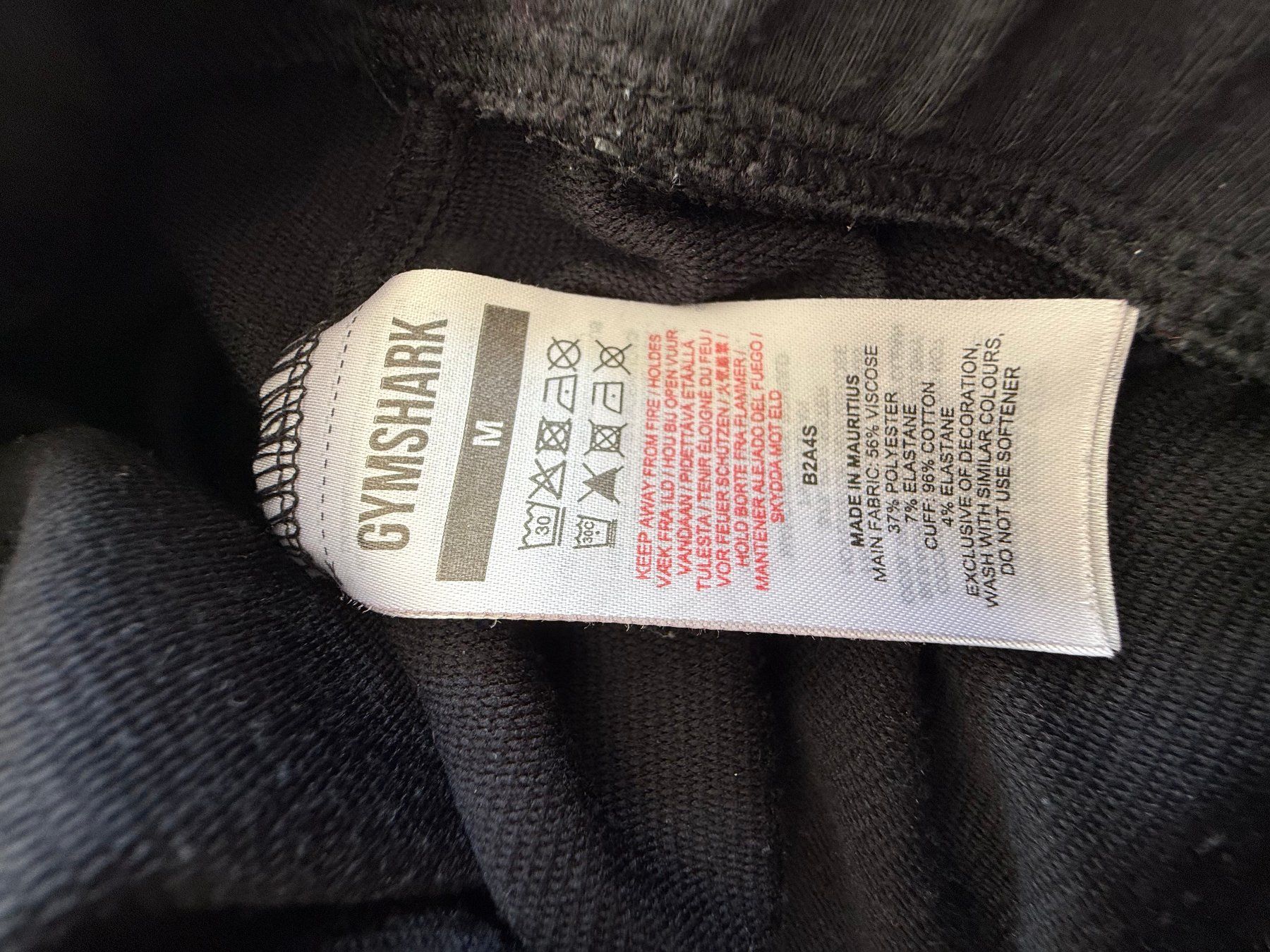 Gymshark Maglioni & Felpe: Gymshark Damen Pullover schwarz Gr. M Viskose – Usato da Kirchdorf AG venduto da coco123 4