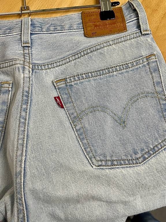 Levi's Jeans: Levis 501 crop Jeans / W25, L30 – Usato da Bern venduto da snoopboom 2
