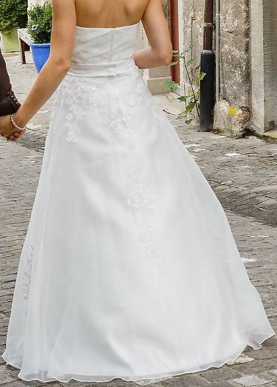 Vestiti: Wunderschönes Brautkleid / Hochzeitskleid – Usato da Niederrohrdorf venduto da CH-er1983 2